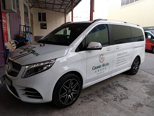 Брендирование автомобилей. картинка подробная